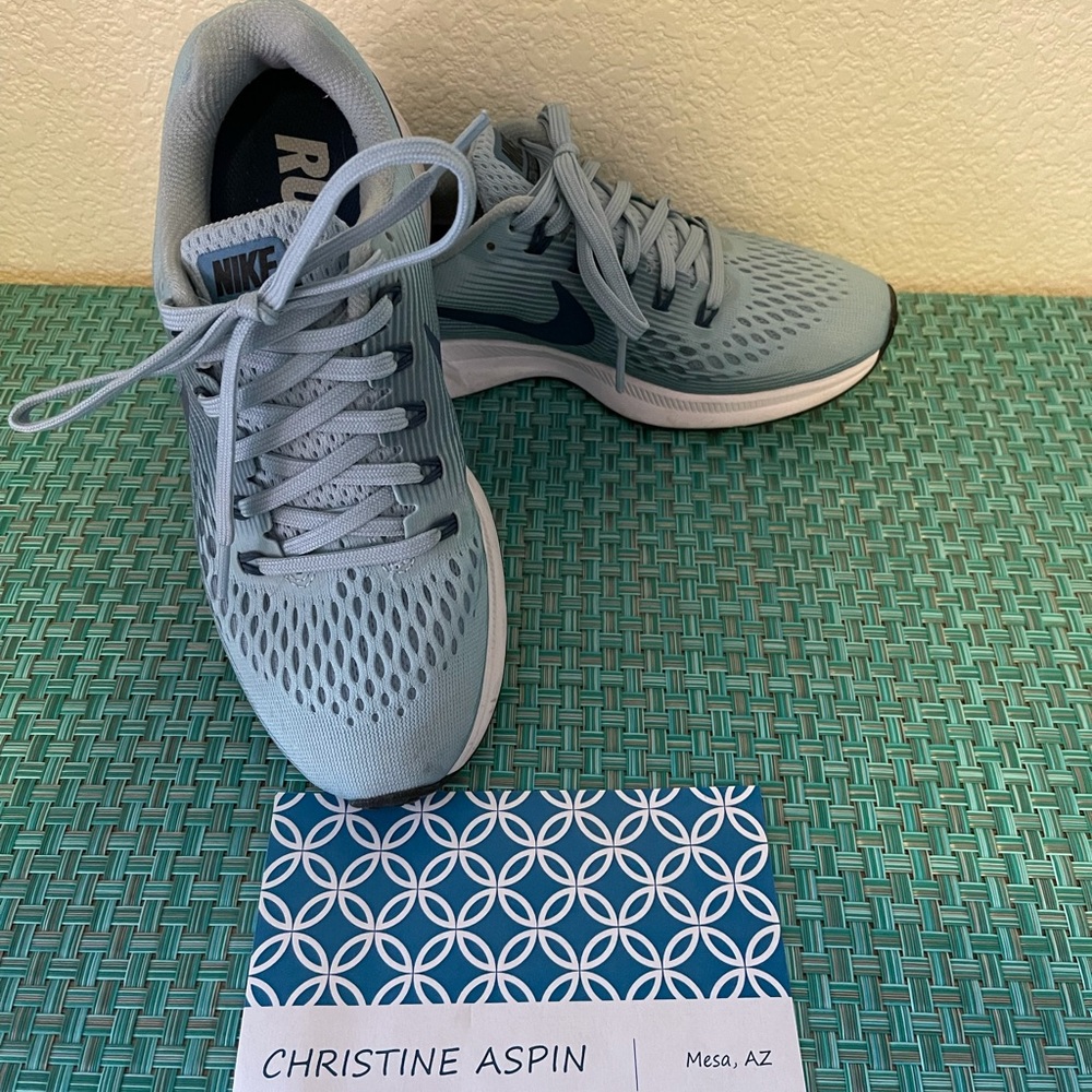 Women’s Nike Air Pegasus 34 Aqua Sz 6 (fits 5.5)